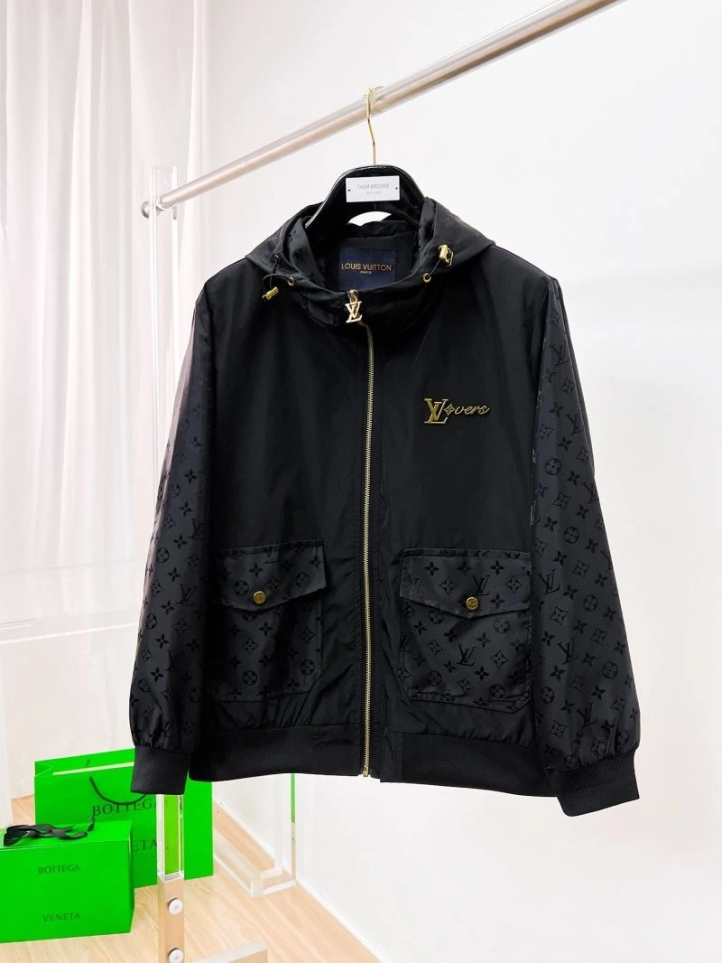 Louis Vuitton Outwear Stretchable 132862