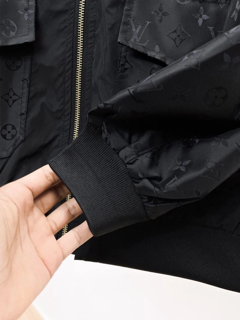 Louis Vuitton Outwear Stretchable 132862