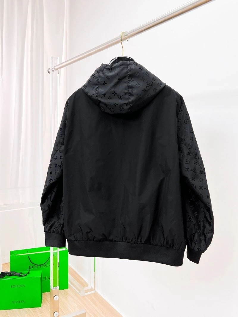 Louis Vuitton Outwear Stretchable 132862