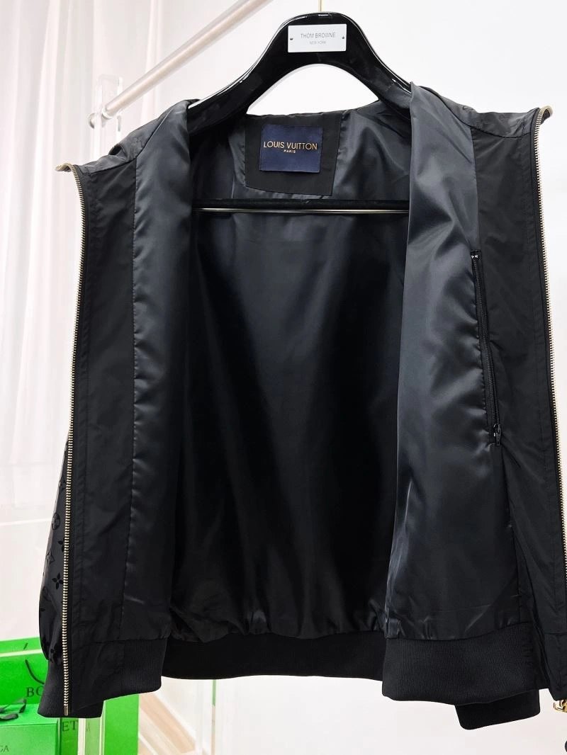 Louis Vuitton Outwear Stretchable 132862