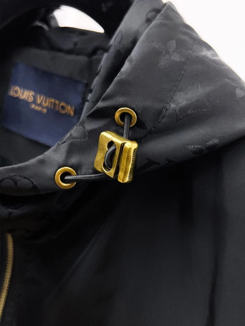 Louis Vuitton Outwear Stretchable 132862