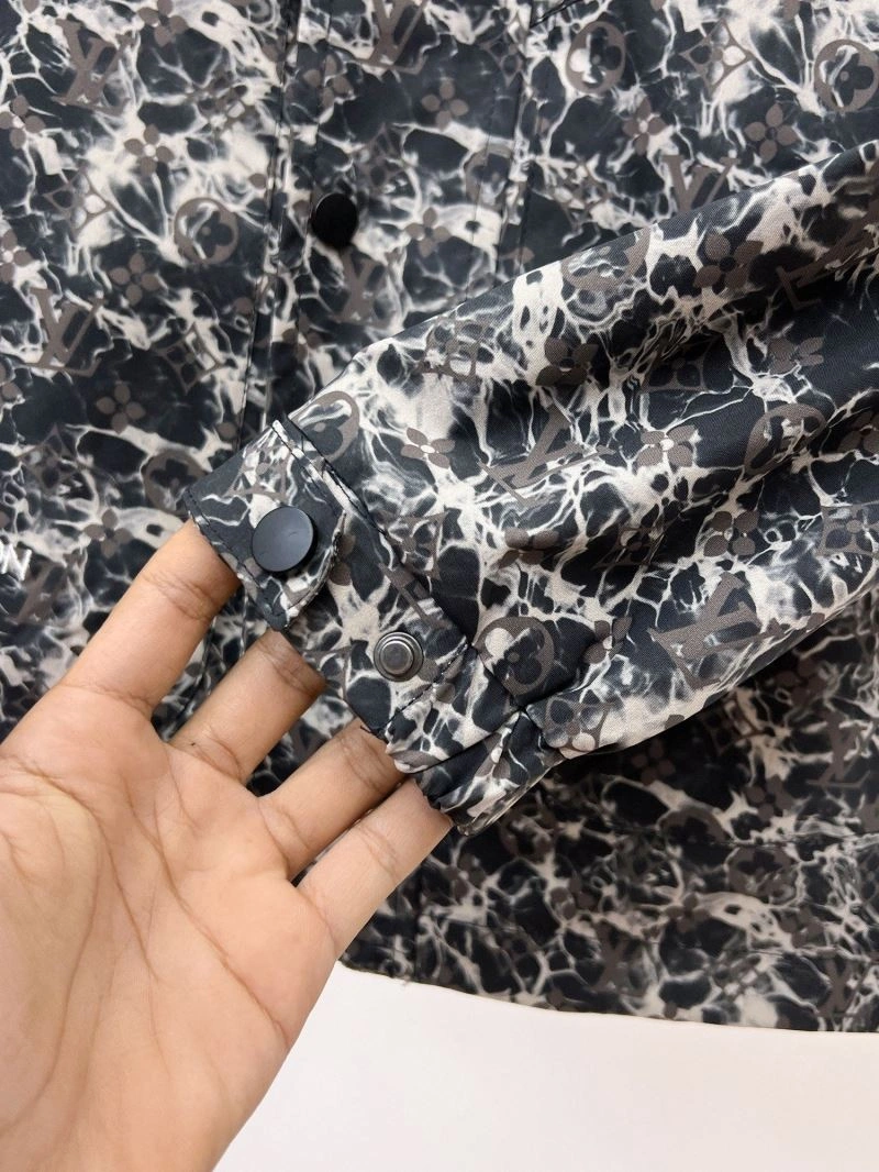 Louis Vuitton Outwear EyeCatching 132861