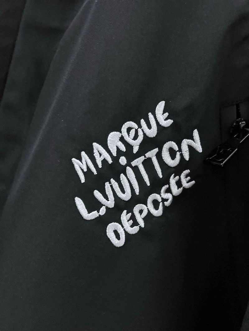 ZipUp Louis Vuitton Outwear 132864