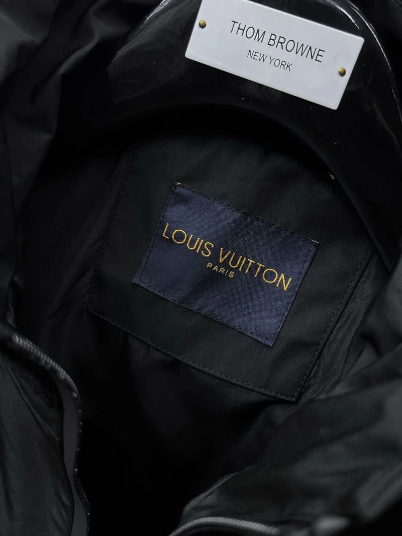 ZipUp Louis Vuitton Outwear 132864