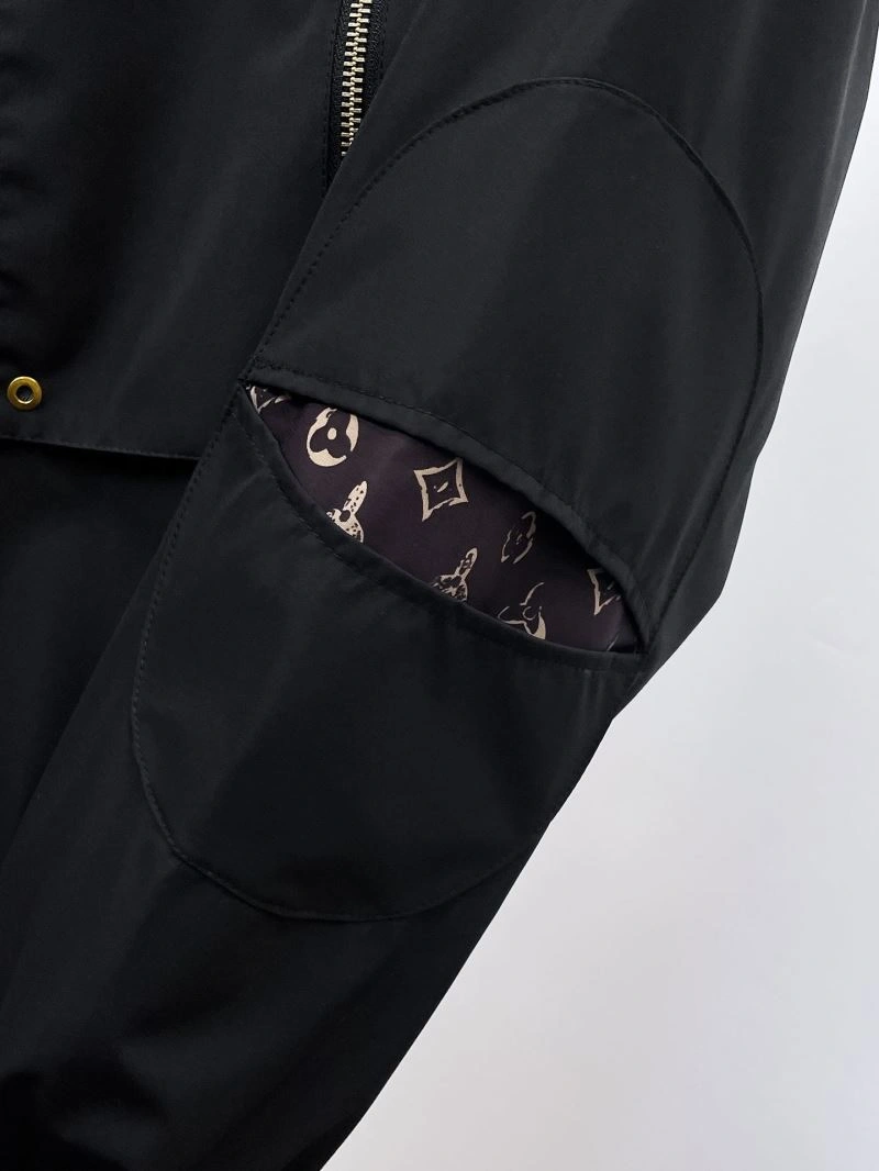 Louis Vuitton Outwear Packable 132857
