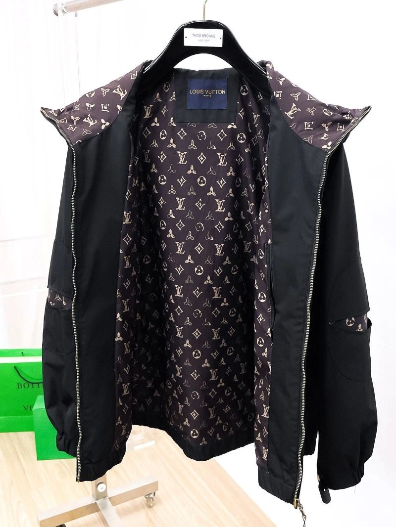 Louis Vuitton Outwear Packable 132857