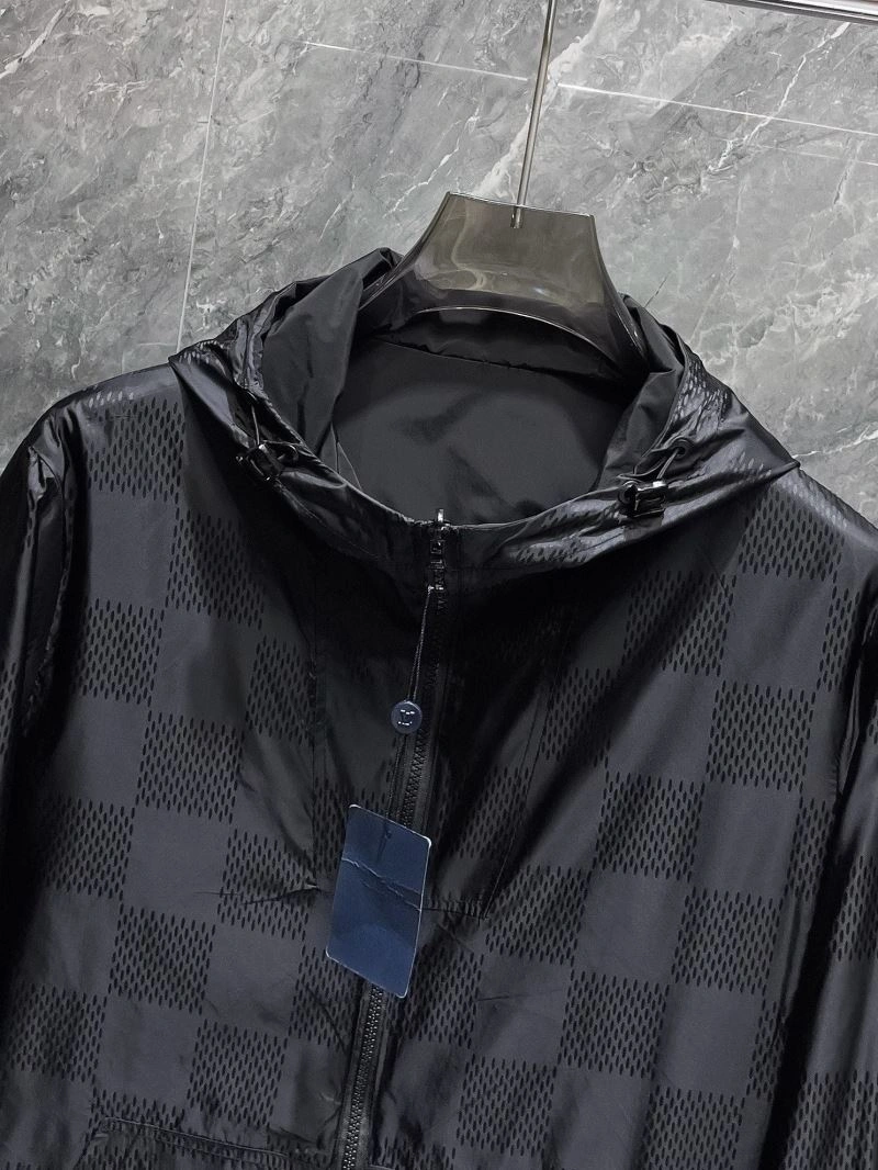 Louis Vuitton Outwear Effortless 132851
