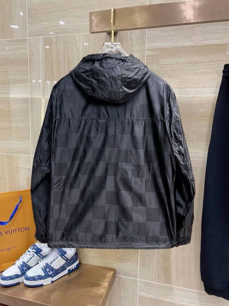 Louis Vuitton Outwear Effortless 132851