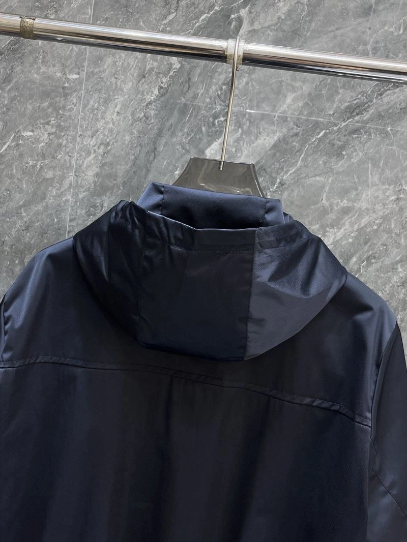 Vibrant Louis Vuitton Outwear 132850