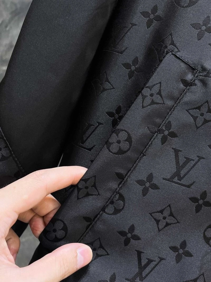 Louis Vuitton Outwear Durable 132844