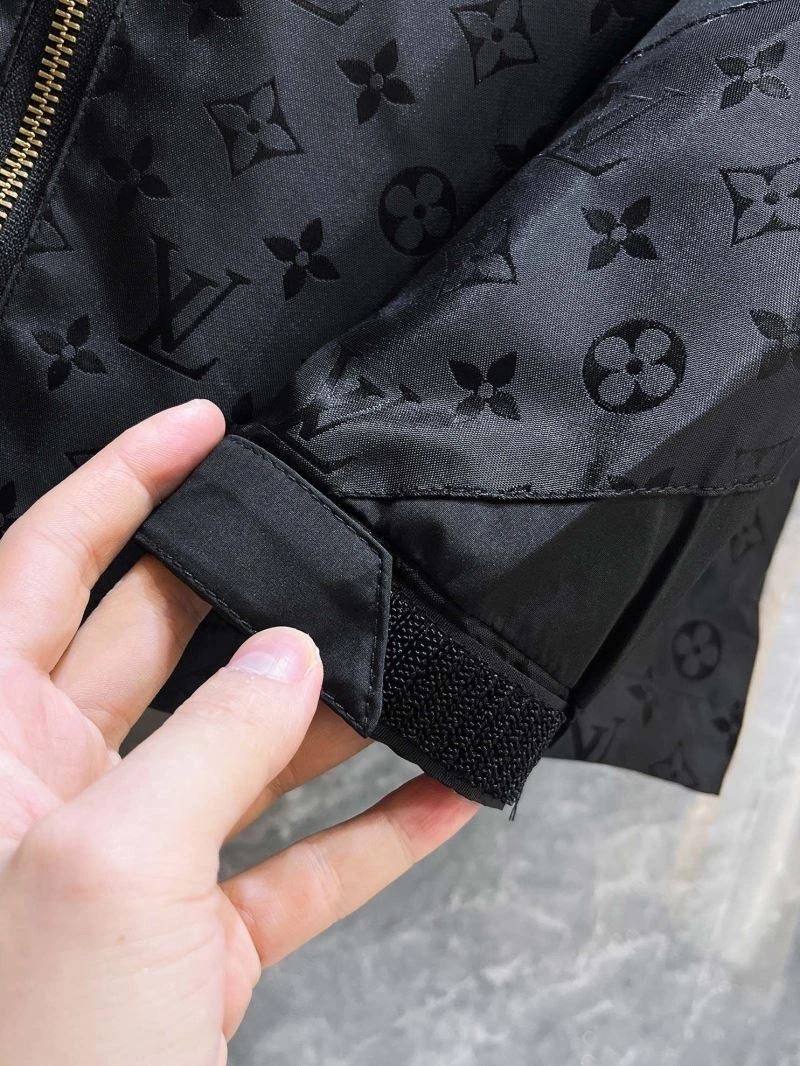 Louis Vuitton Outwear Durable 132844
