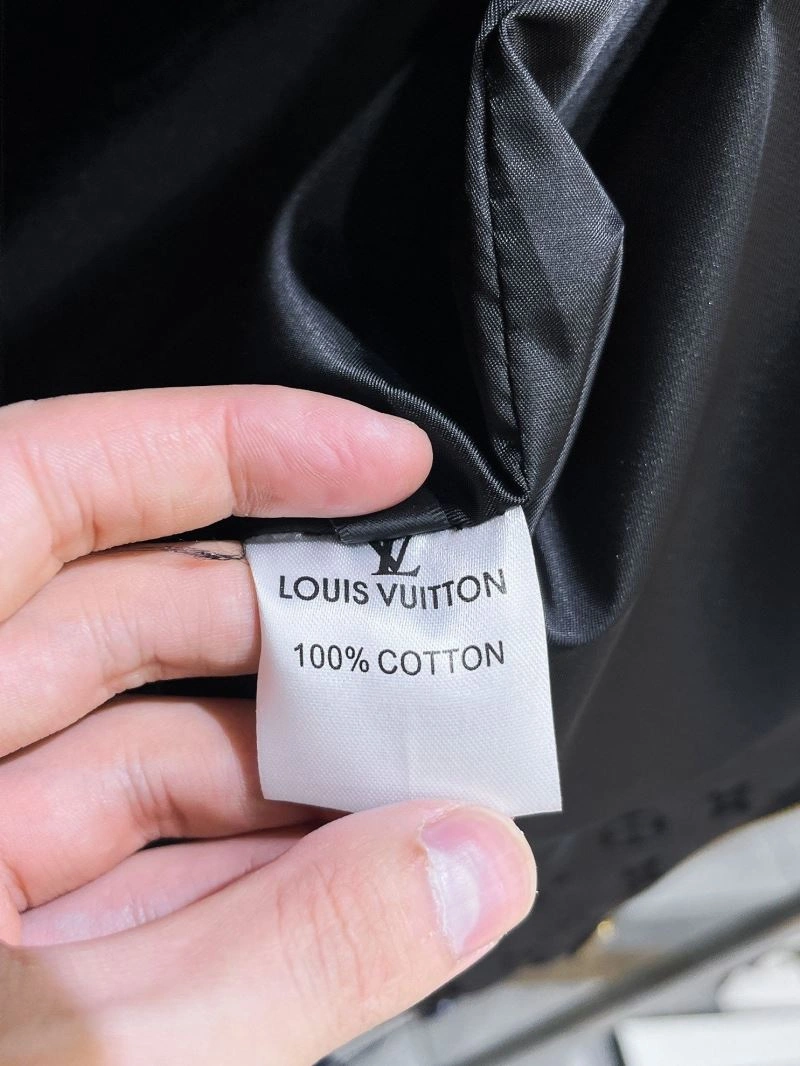Louis Vuitton Outwear Durable 132844