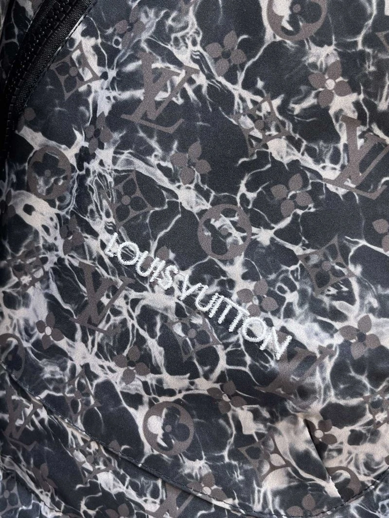 Louis Vuitton Outwear Compact 132829