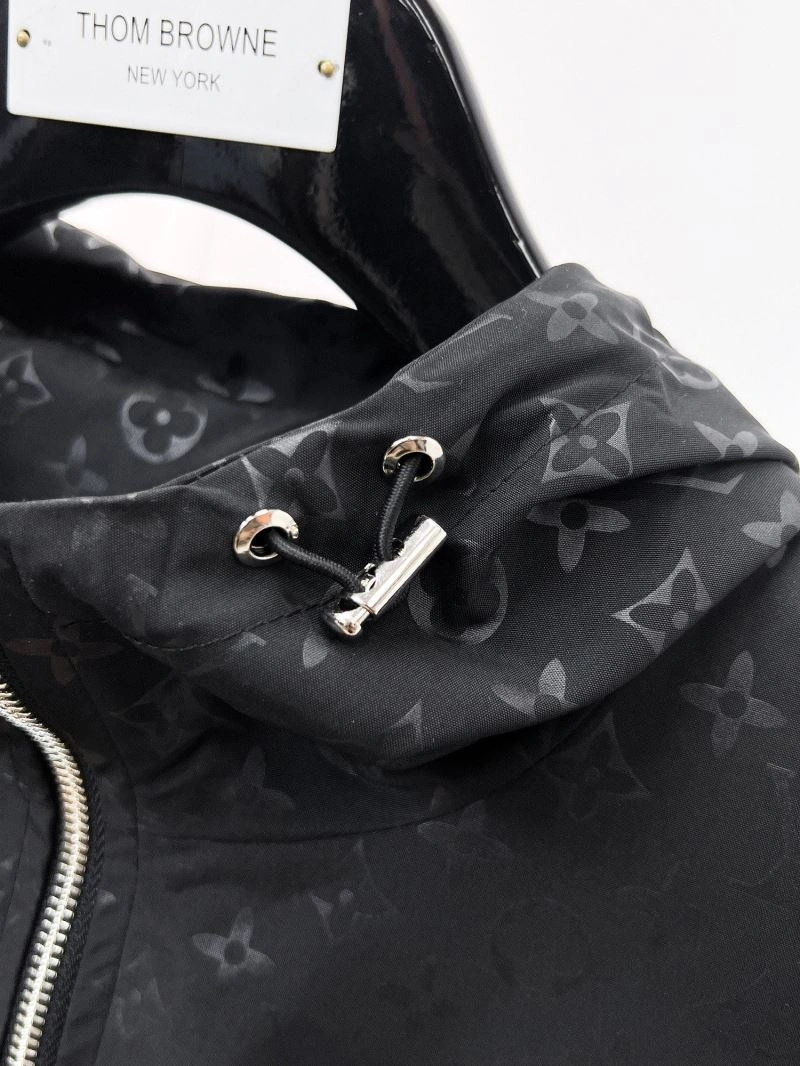 WaterResistant Louis Vuitton Outwear 132826