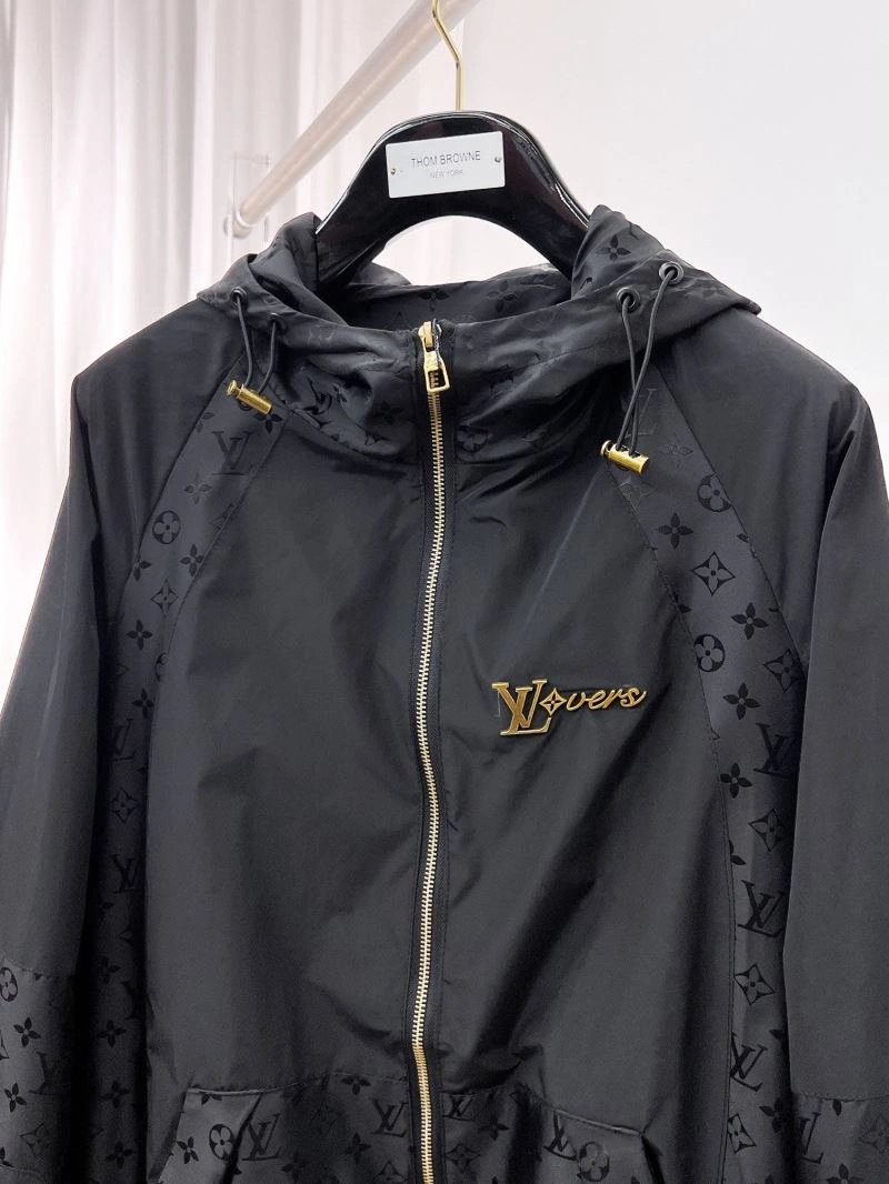 Louis Vuitton Outwear Resilient 132849