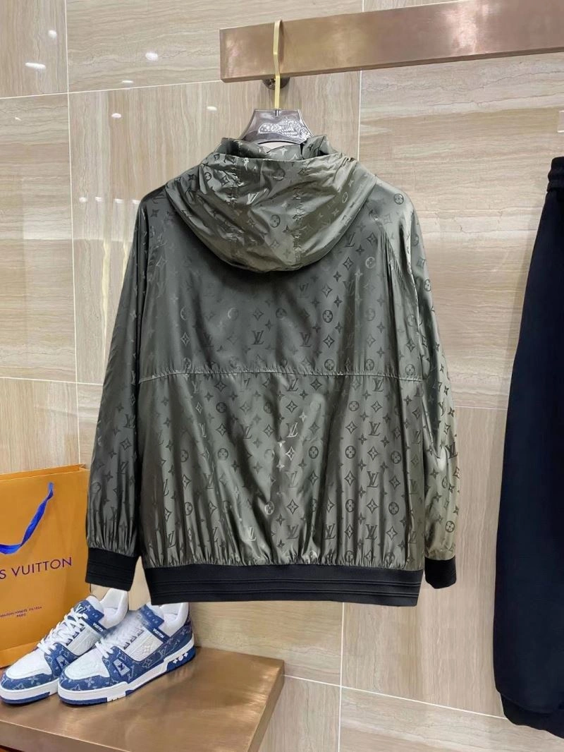 Functional Louis Vuitton Outwear 132838