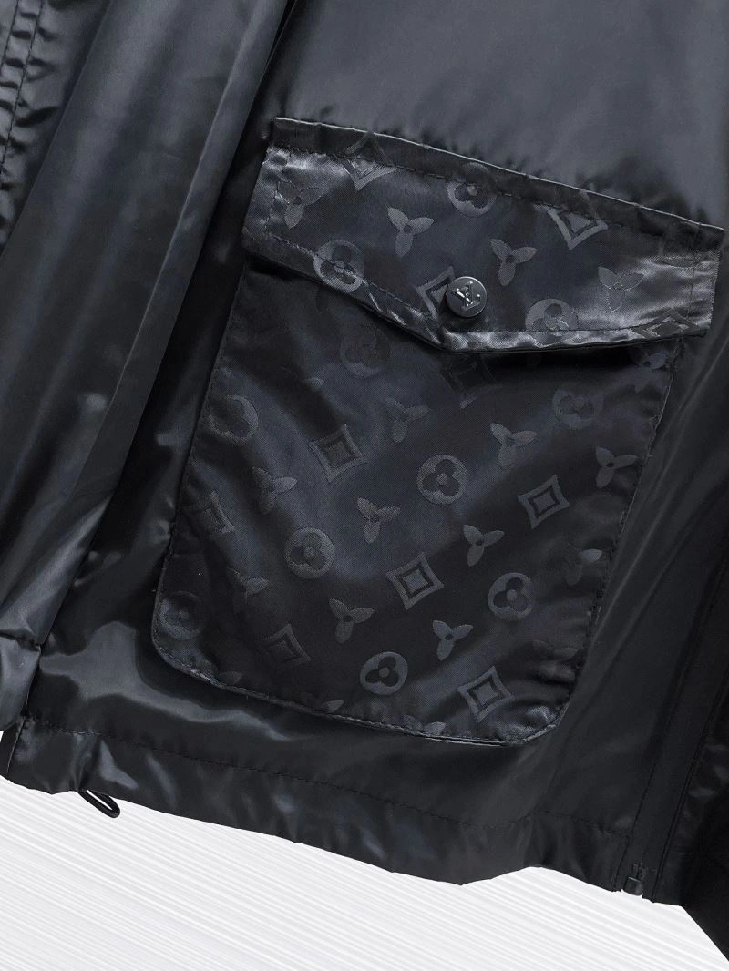 Louis Vuitton Outwear Bold 132825