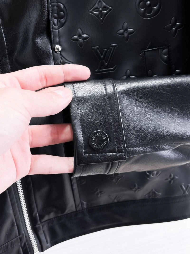 Louis Vuitton Outwear Reliable 132827