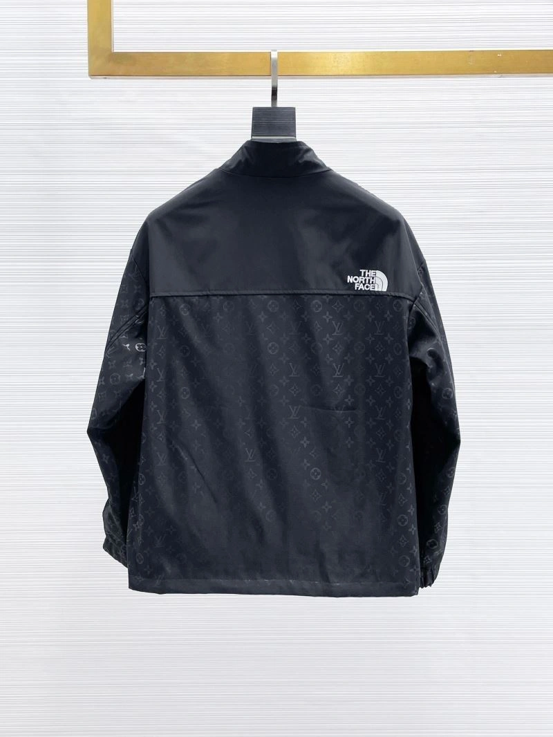 Modern Louis Vuitton Outwear 132830
