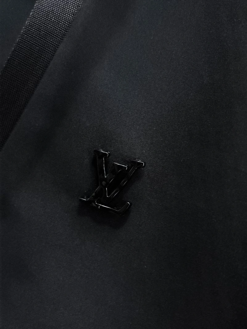 Louis Vuitton Outwear Lightweight 132852