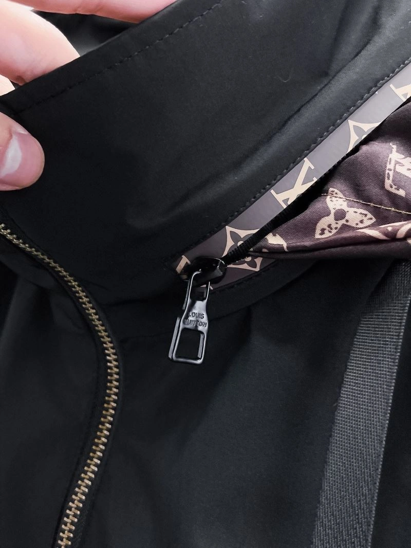 Louis Vuitton Outwear Lightweight 132852