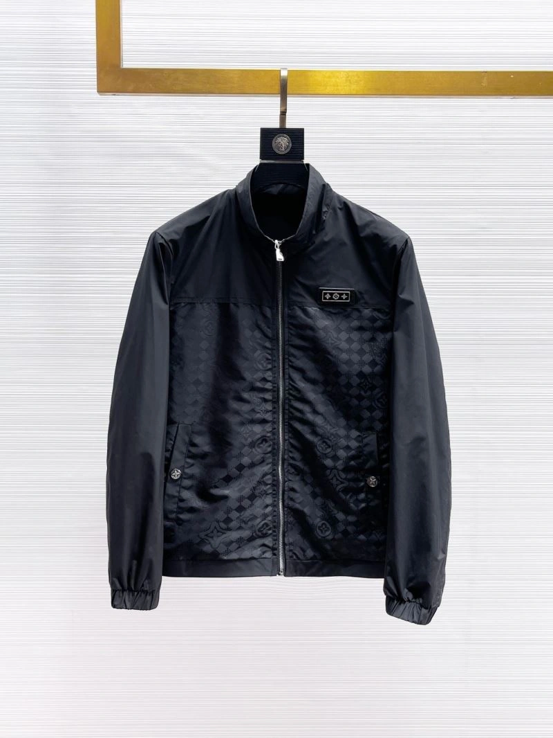 Breathable Louis Vuitton Outwear 132835