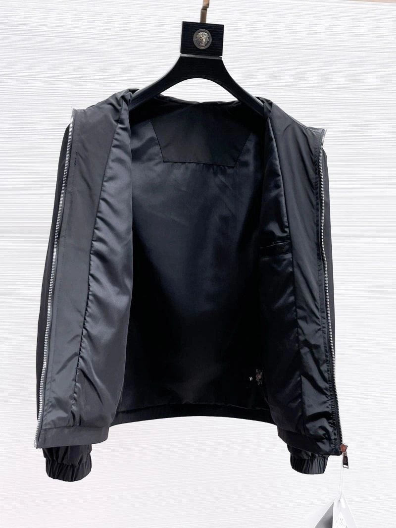 Breathable Louis Vuitton Outwear 132835