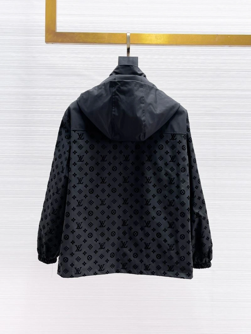 Unique Louis Vuitton Outwear 132831