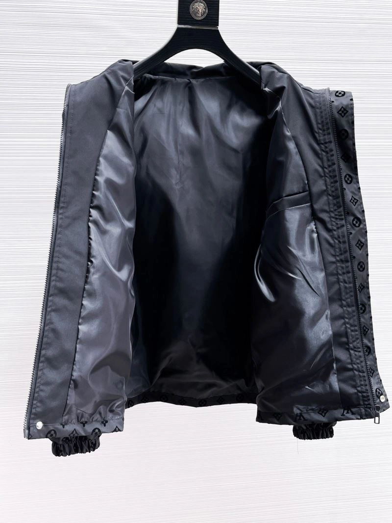 Unique Louis Vuitton Outwear 132831