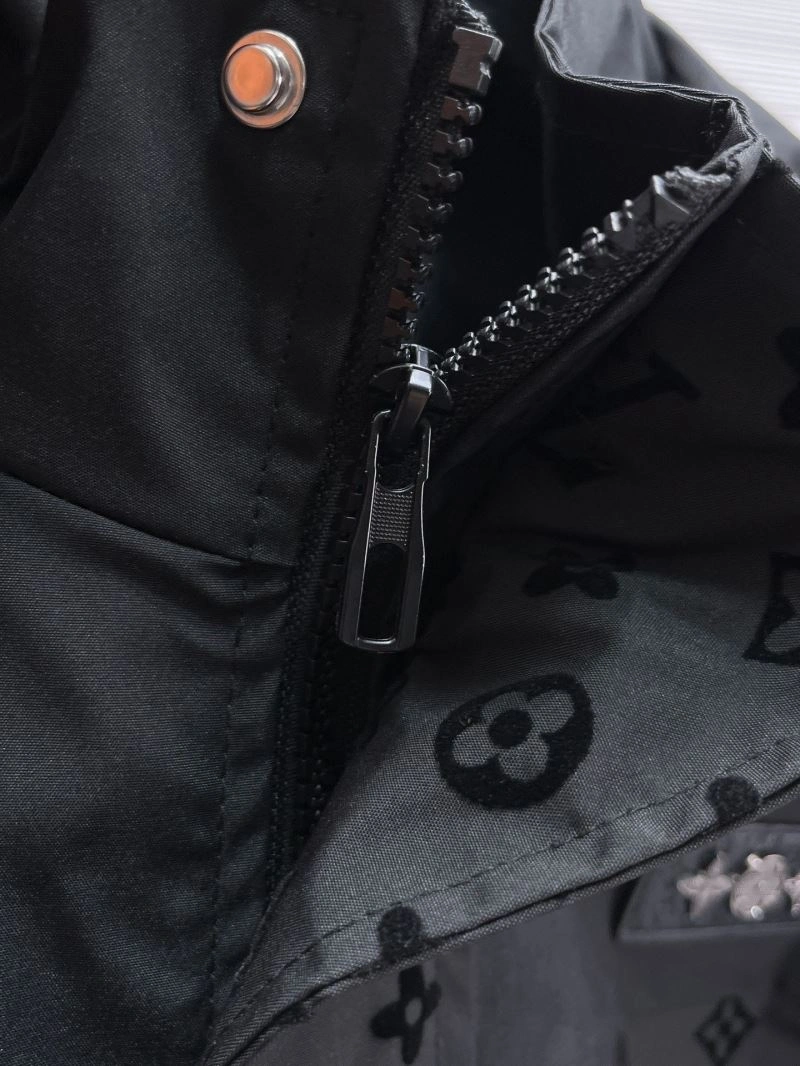 Unique Louis Vuitton Outwear 132831