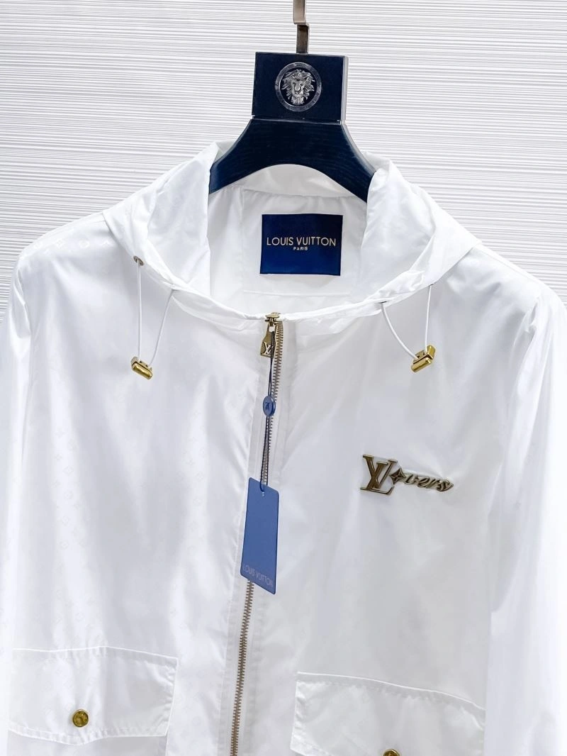 Durable Louis Vuitton Outwear 132824