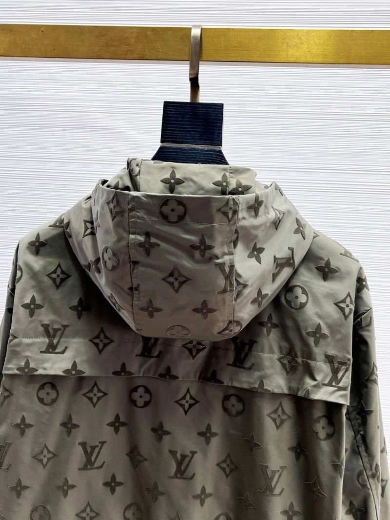 SportInspired Louis Vuitton Outwear 132819