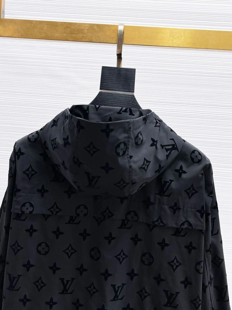 Attractive Louis Vuitton Outwear 132818