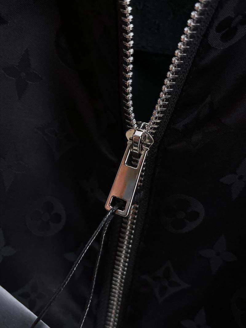 Sleek Louis Vuitton Outwear 132814