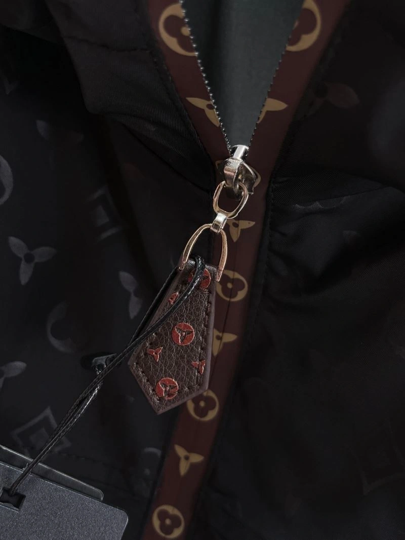 Louis Vuitton Outwear GoAnywhere 132789