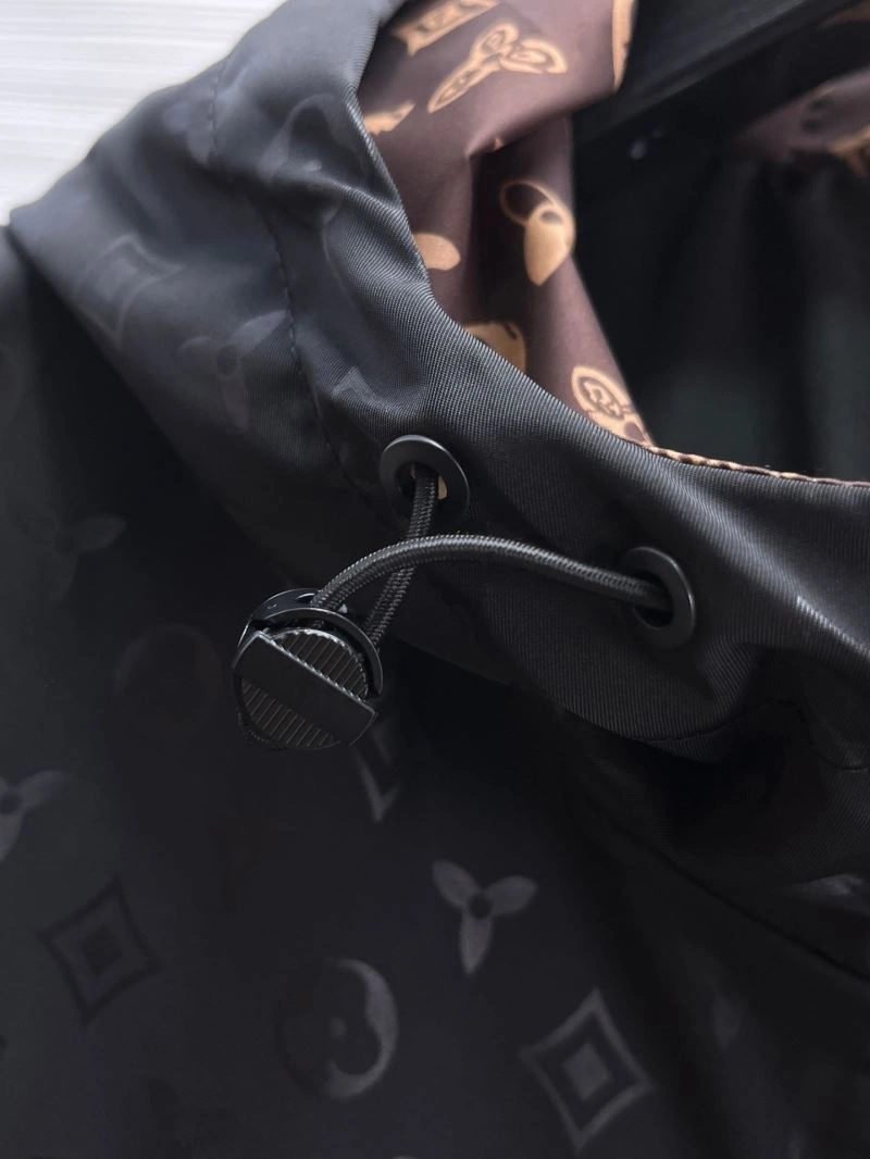 Louis Vuitton Outwear GoAnywhere 132789