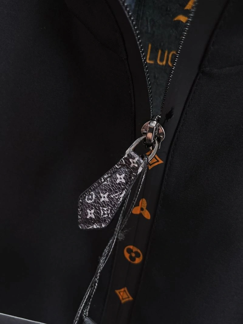 Sustainable Louis Vuitton Outwear 132796