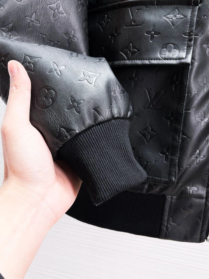 Louis Vuitton Outwear Vibrant 132787