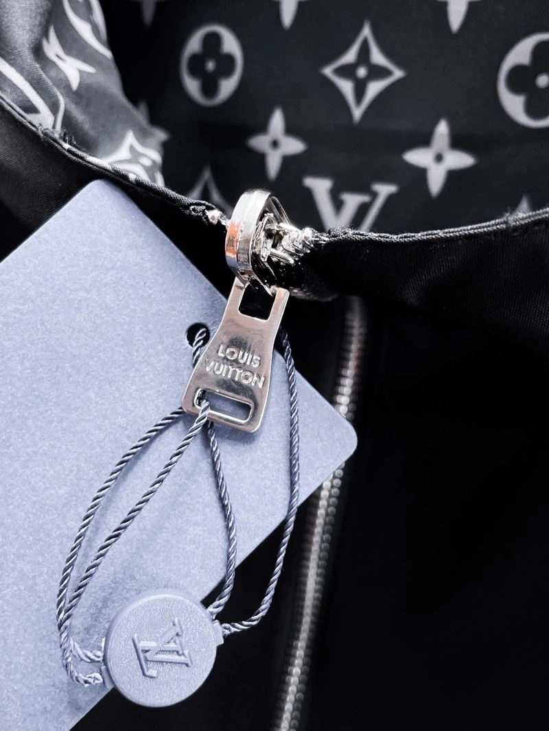 OnTrend Louis Vuitton Outwear 132802