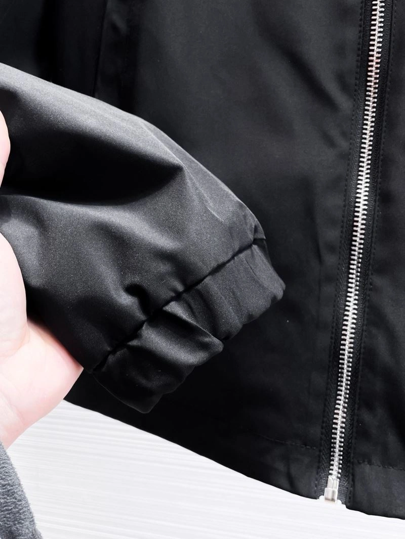 OnTrend Louis Vuitton Outwear 132802