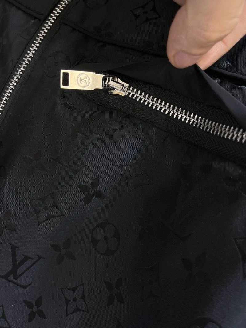 Louis Vuitton Outwear Minimalist 132810