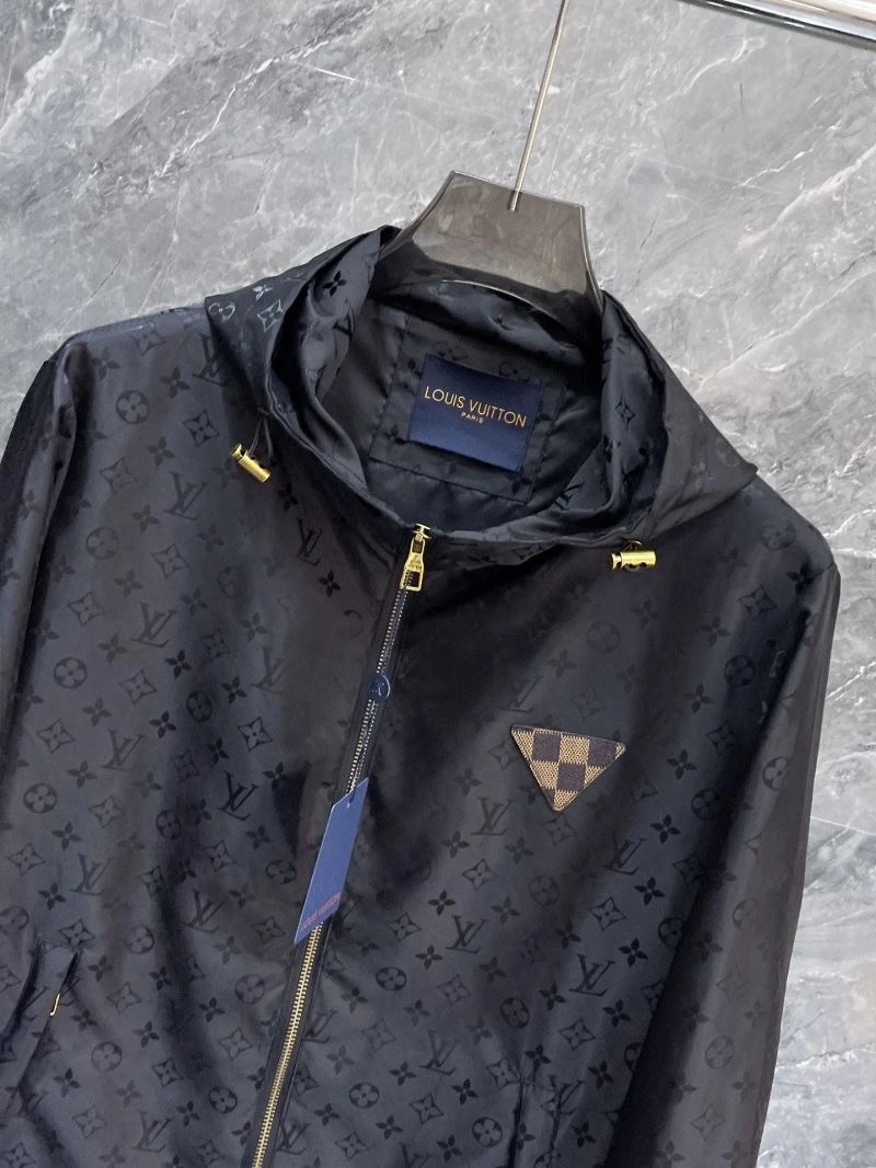 TimelessDesign Louis Vuitton Outwear 132801