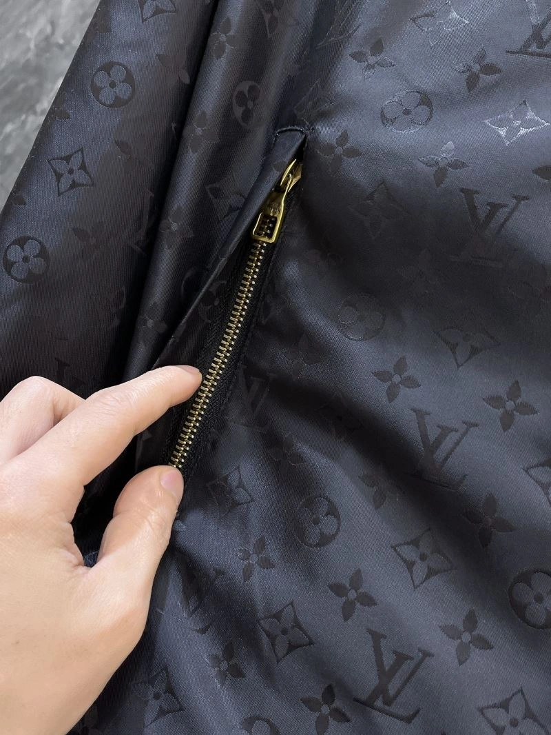 TimelessDesign Louis Vuitton Outwear 132801
