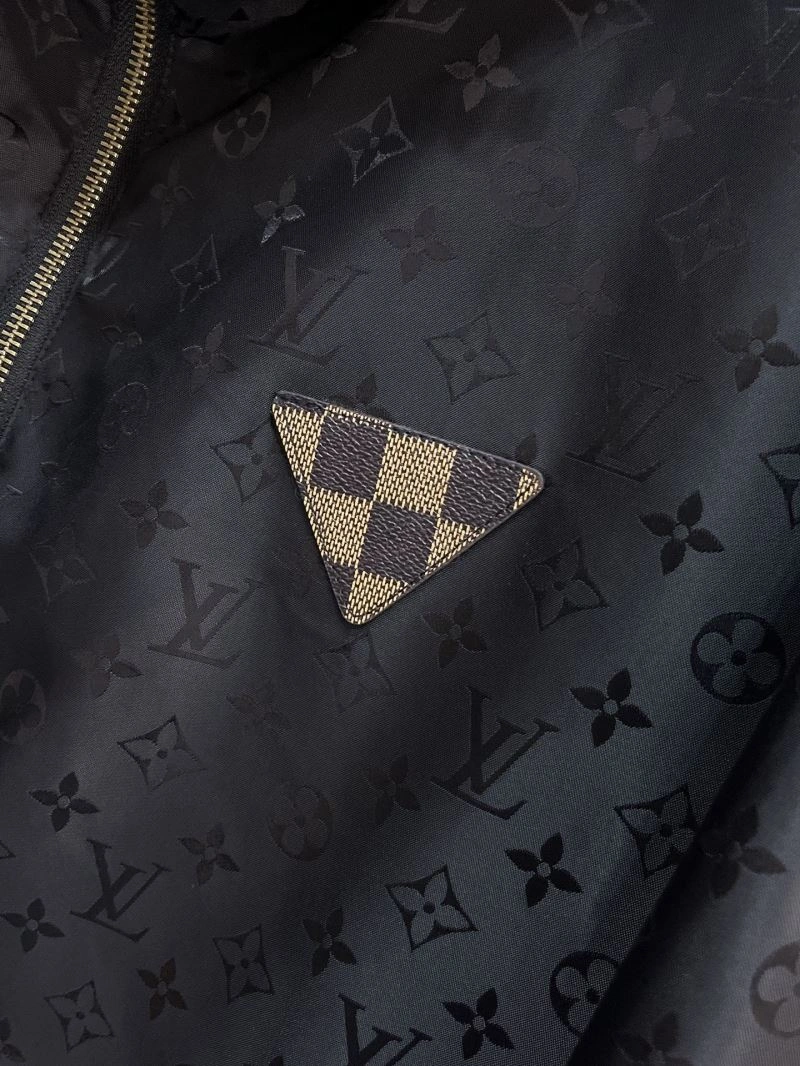 TimelessDesign Louis Vuitton Outwear 132801