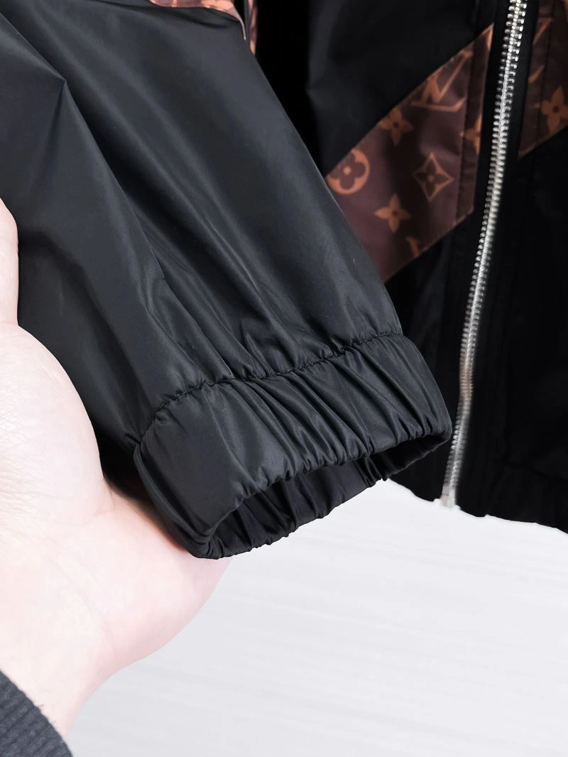 Louis Vuitton Outwear Functional 132807