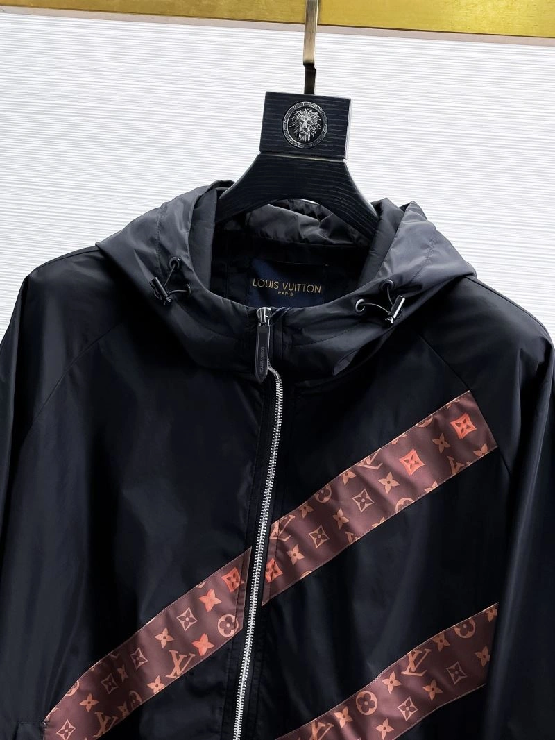 Louis Vuitton Outwear Functional 132807