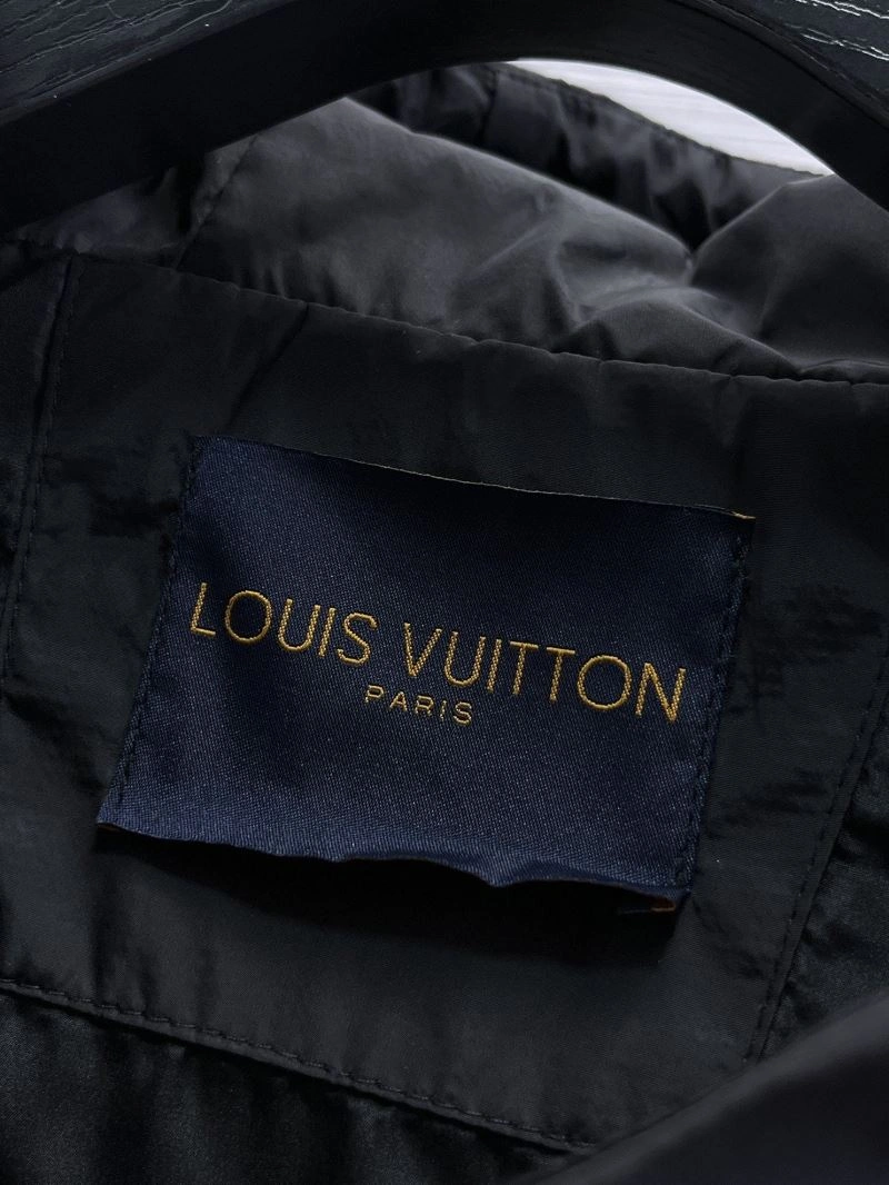 Louis Vuitton Outwear Functional 132807