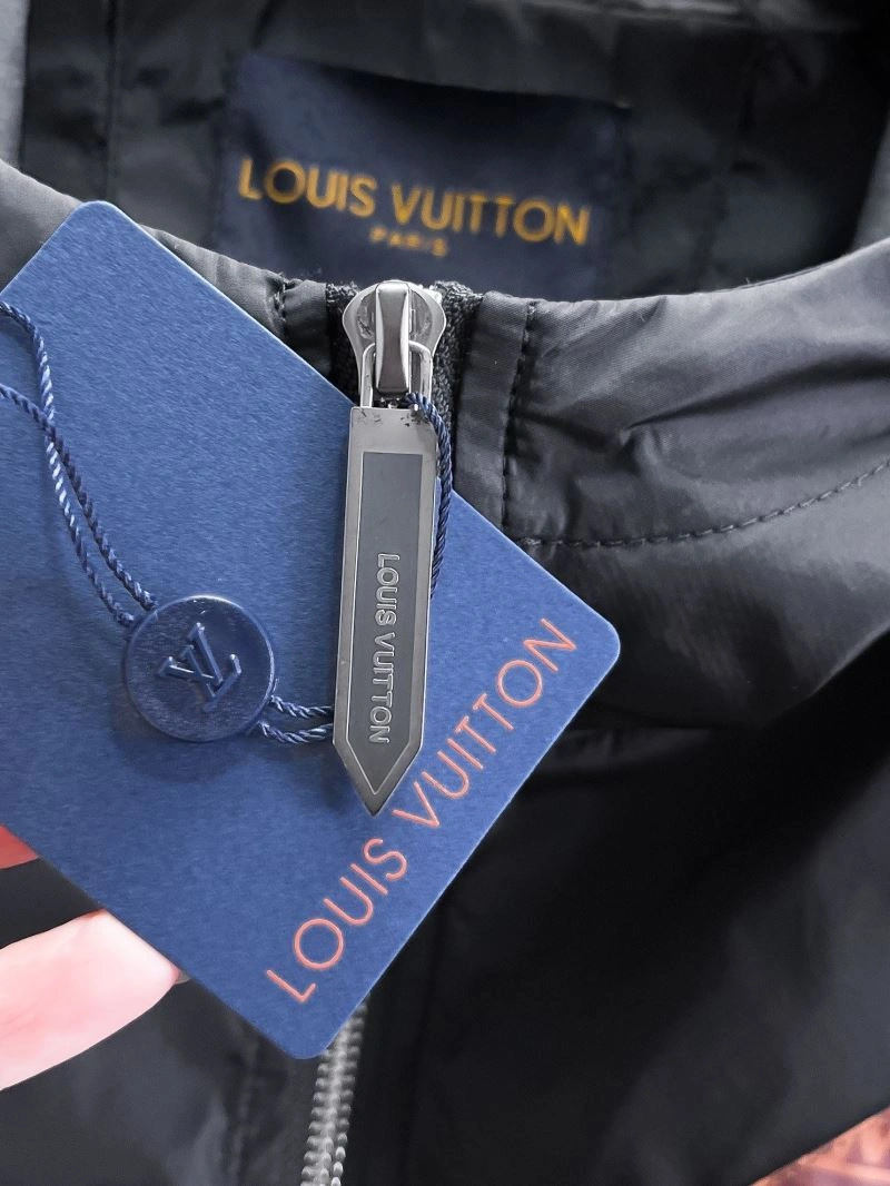 Louis Vuitton Outwear Functional 132807