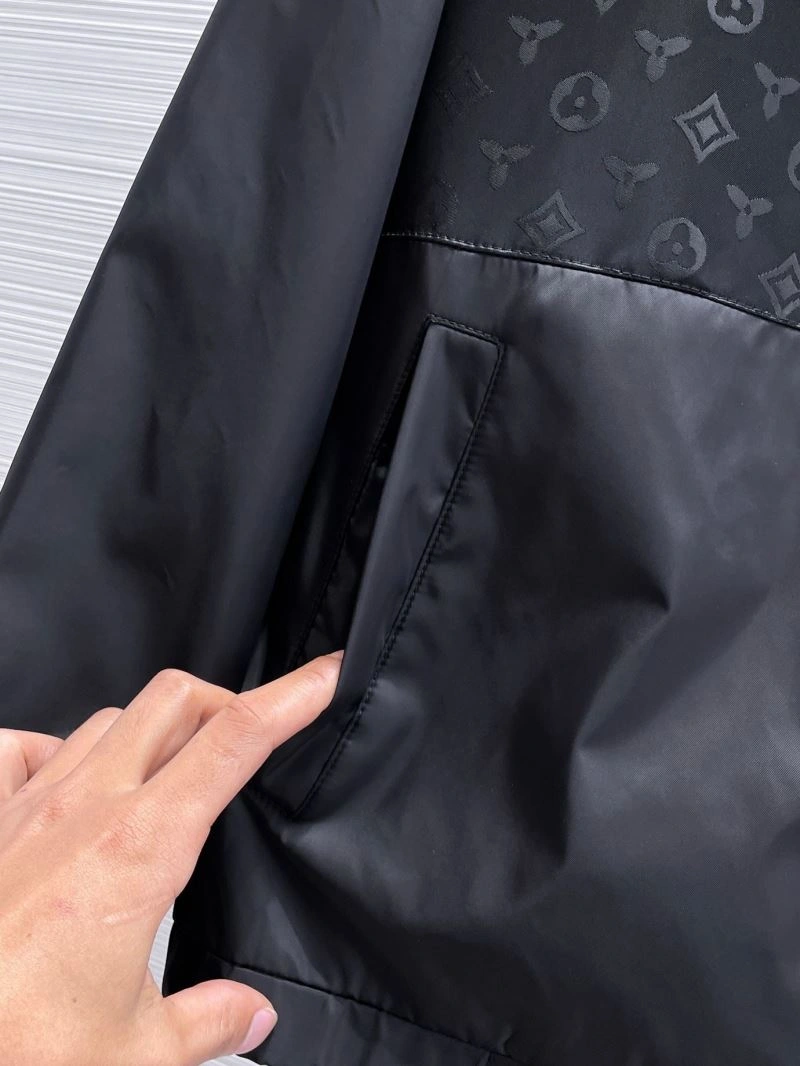 Louis Vuitton Outwear Stretchable 132797