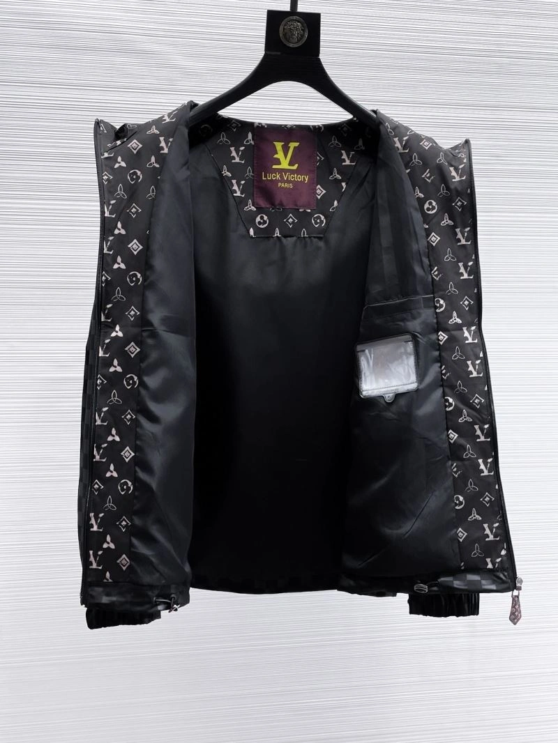 Lightweight Louis Vuitton Outwear 132788